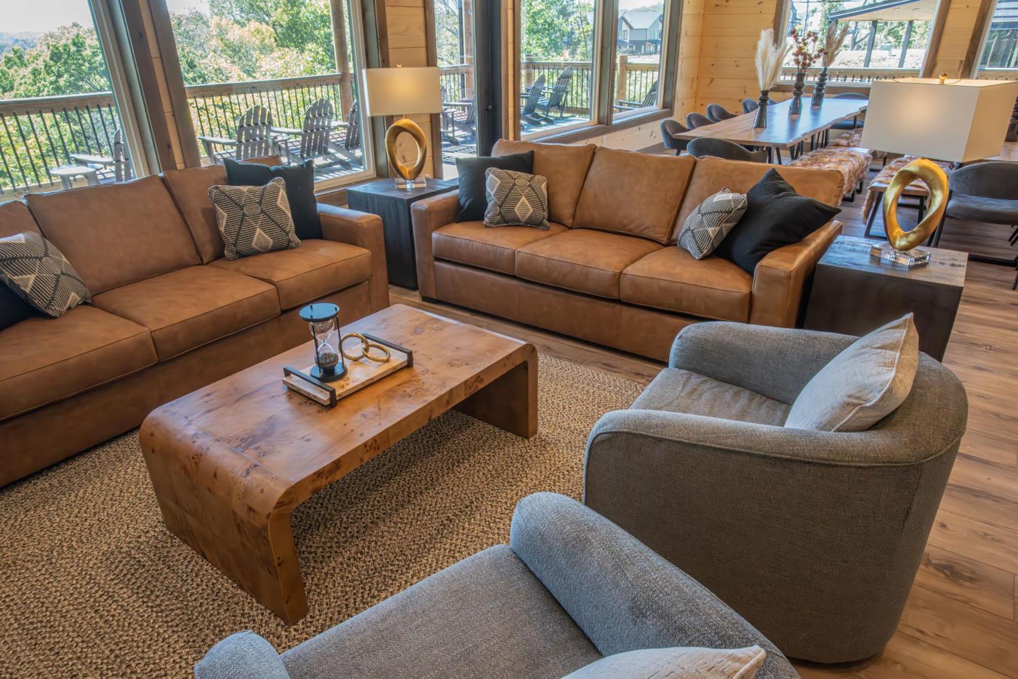 Luxury 12-Bedroom Cabin With Indoor Pool, Hot Tub & Movie Theater, Sleeps 36 Sevierville Buitenkant foto